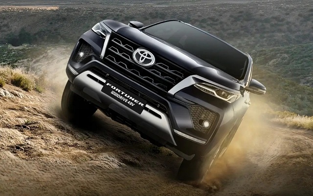 toyota-fortuner-2025-ra-mat-may-hybrid-204-ma-luc-7-tui-khi-camera-360