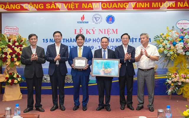 hoi-dau-khi-viet-nam-hanh-trinh-15-nam-xay-dung-va-thuc-day-su-phat-trien-nganh-dau-khi