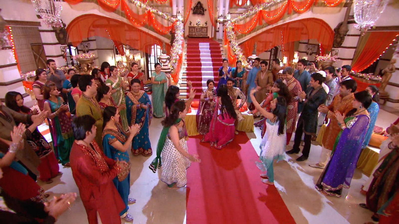 phim-chi-em-dinh-menh-agam-cau-hon-amrit-ngam-chuan-bi-man-tra-thu-tgnnt4