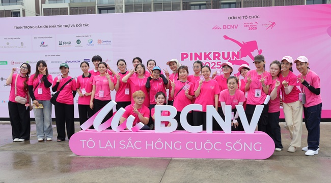 nhung-chiec-non-hong-va-hanh-trinh-tiep-lua-cho-benh-nhan-k-tgnguoinoitieng5