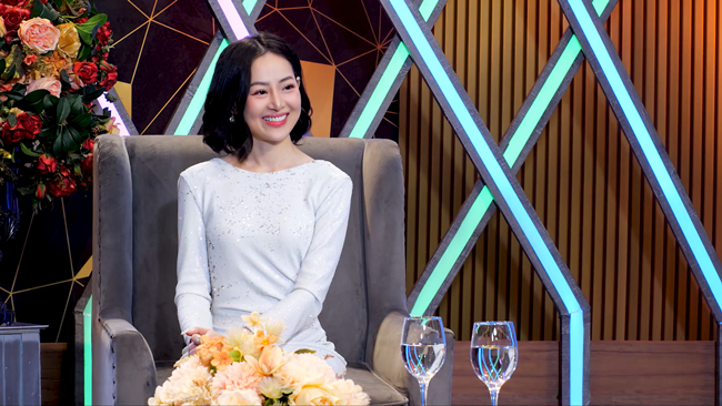 Bí quyết “giữ lửa” nghệ thuật của MC Phương Uyên