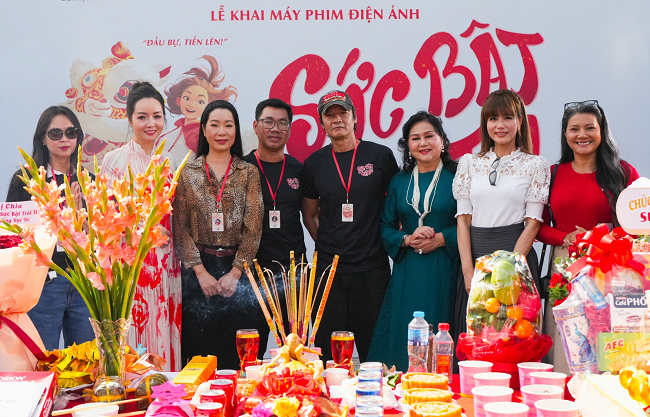 Dự án điện ảnh "Sức Bật Trái Tim" chính thức làm lễ Khai máy và nghi thức Điểm nhãn