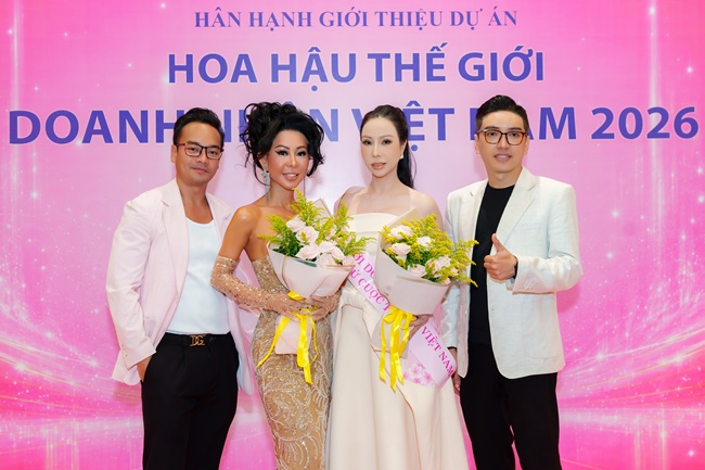 nu-hoang-du-lich-quoc-te-van-pham-tro-thanh-dai-su-hoa-hau-the-gioi-doanh-nhan-viet-nam-2026-tai-nuoc-ngoai 2